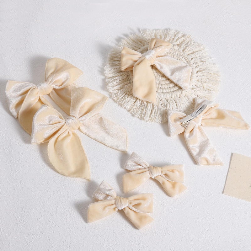 ميروكش مجموعة من 6 ربطات شعر مخملية بيضاء كريمية بأطوال 5 و3.5 و4 بوصات، ربطات شعر ناعمة بمشابك شعر، مناسبة للفتيات الصغيرات والمراهقات والفتيات الصغيرات والنساء، وإكسسوارات فساتين الزفاف والمناسبات الرسمية. - Image 3